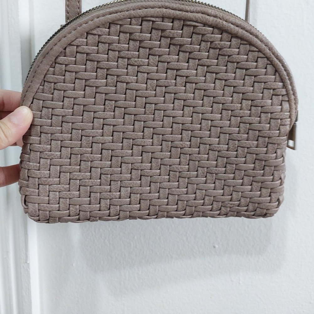 Antik Craft Handbag Messenger Long Adjustable Strap Multiple Compartments Trendy